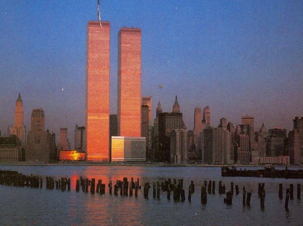 21911_503760232989677_1843413686_n.jpg